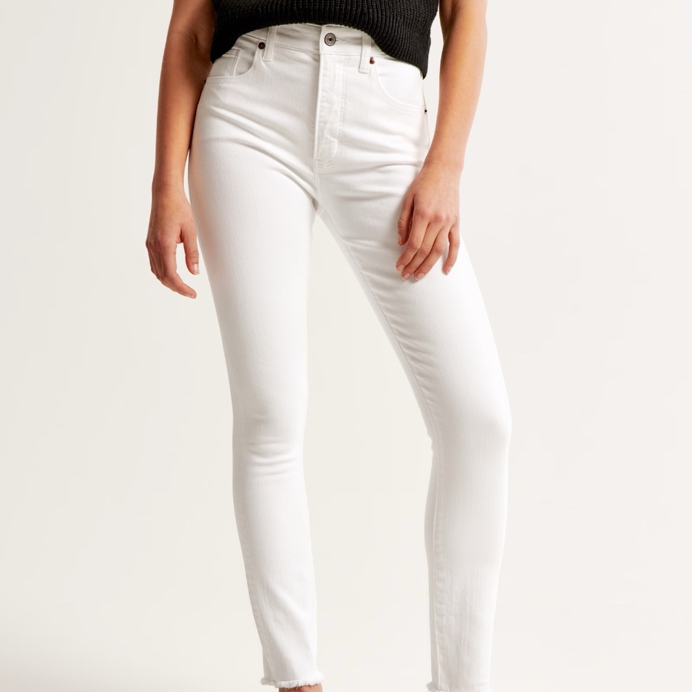 EUC Zara White Skinny Jeans
